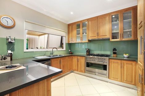 Property photo of 2/22 Robert Street Bulleen VIC 3105