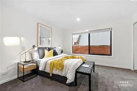 Property photo of 98 Derby Road Sunshine VIC 3020