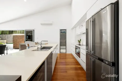 Property photo of 7 Susan Close River Heads QLD 4655