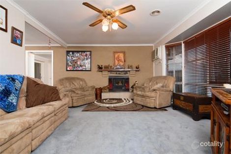 Property photo of 3 Petrel Court Carrum Downs VIC 3201