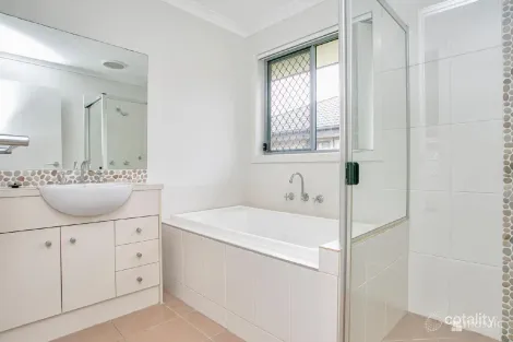 Property photo of 15 Tara Grove Bellmere QLD 4510