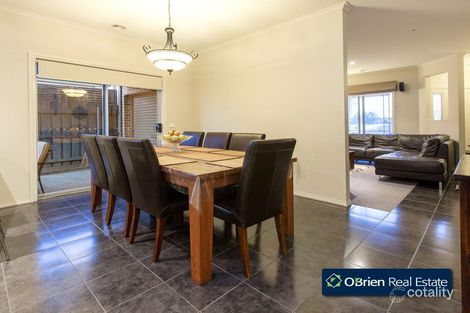 Property photo of 15 Calais Circuit Cranbourne West VIC 3977