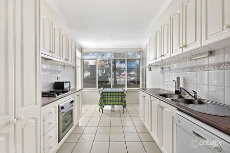 Property photo of 1/243 Blackburn Road Doncaster East VIC 3109