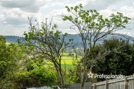 Property photo of 32 Eileen Grove Woori Yallock VIC 3139