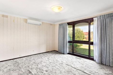 Property photo of 19 Chivalry Avenue Glen Waverley VIC 3150