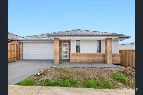 19 Pebble Rd, Pakenham, VIC 3810