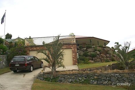 17 Hillside Cres, Edens Landing, QLD 4207