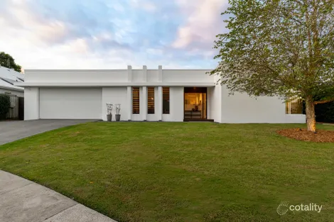 Property photo of 8 Mulberry Close Noosaville QLD 4566