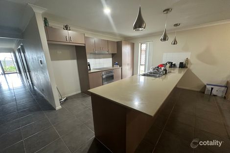 Property photo of 6 Belltrees Place Gracemere QLD 4702