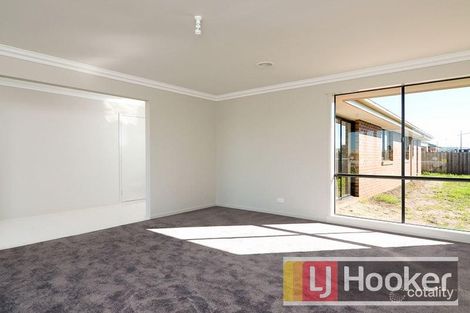 Property photo of 5 Goshawk Drive Pakenham VIC 3810