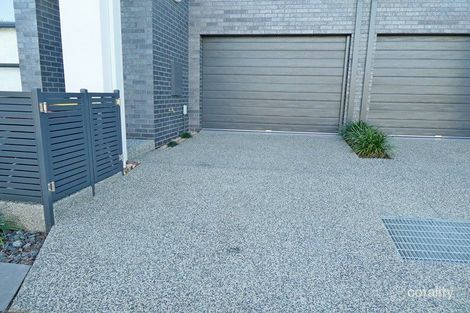 Property photo of 32 Lex Grove Oak Park VIC 3046