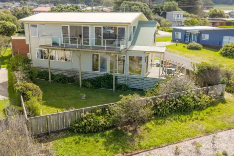 62 Casino Ave, Apollo Bay, VIC 3233