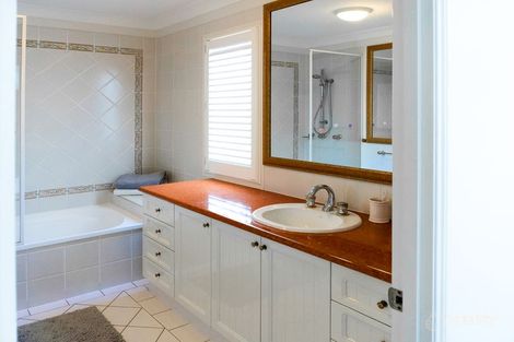 Property photo of 106-108 Cotlew Street East Southport QLD 4215