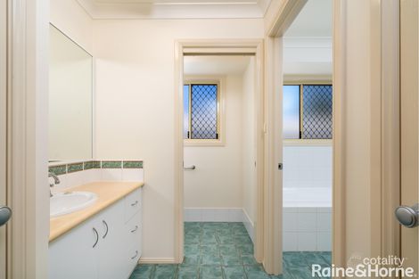 Property photo of 25 Cowan Place Lloyd NSW 2650