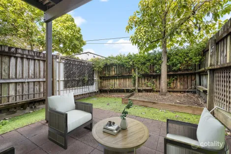 Property photo of 8/188 Broadwater Road Mansfield QLD 4122