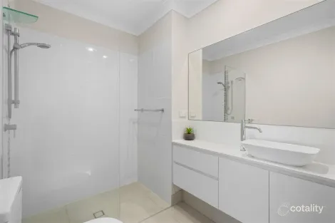 Property photo of 30 Jimmy Road Coomera QLD 4209