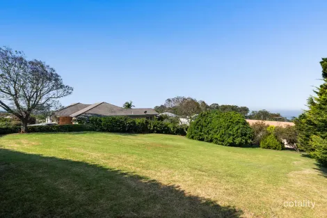 Property photo of 4 Balmoral Close Mount Lofty QLD 4350
