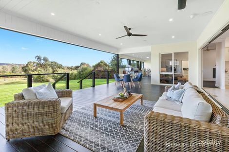 Property photo of 12 Manna Gum Court Rosebud VIC 3939