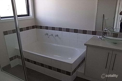 Property photo of 46 Hopetoun Avenue Morwell VIC 3840