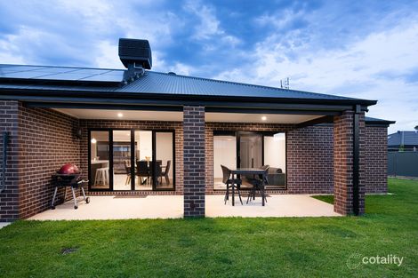 Property photo of 21 Brudian Drive Strathfieldsaye VIC 3551