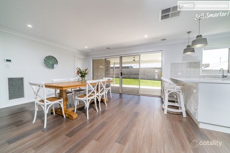 Property photo of 6 Tycho Place Lloyd NSW 2650