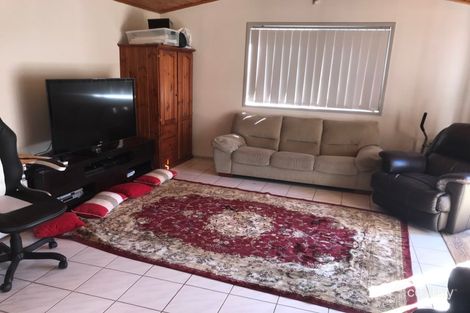 Property photo of 6B White Way Casula NSW 2170