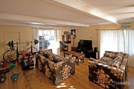 Property photo of 24 Lawn Avenue Bradbury NSW 2560