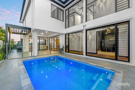 1900 Sunningdale Ct, Hope Island, QLD 4212