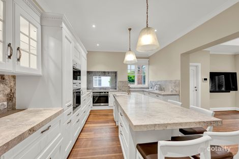 Property photo of 16 Grange Road Toorak VIC 3142