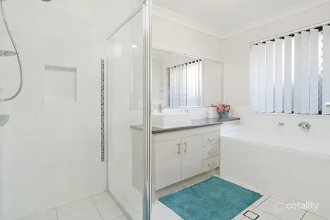 Property photo of 78 Diamantina Crescent Fitzgibbon QLD 4018