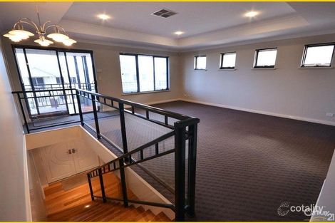 Property photo of 20 Torquay Pass Mindarie WA 6030