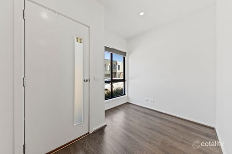 Property photo of 27 Limestone Drive Berwick VIC 3806