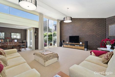 Property photo of 26 Highvale Road Glen Waverley VIC 3150