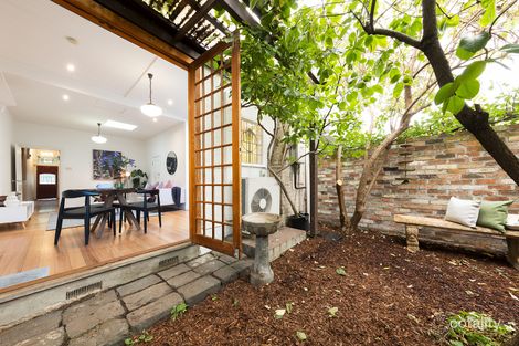 Property photo of 33 Davis Street Carlton North VIC 3054