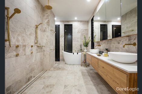 Property photo of 17 Donegal Crescent Bundall QLD 4217