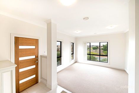 Property photo of 31 Clyde Finlay Street Macgregor ACT 2615