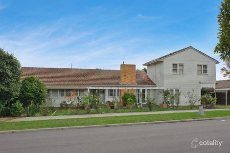 Property photo of 13 Burroughs Road Balwyn VIC 3103