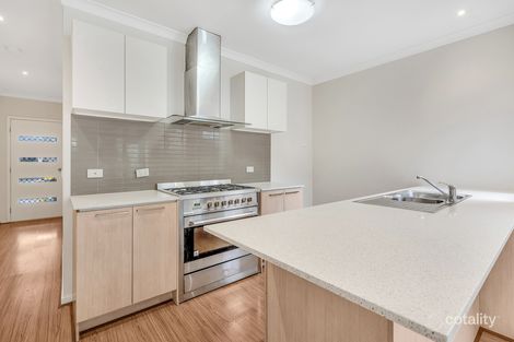 Property photo of 81 Thoresby Circuit Craigieburn VIC 3064