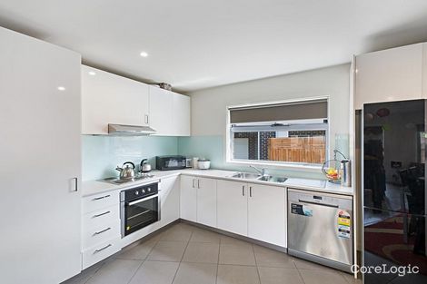 Property photo of 2/89 Purinuan Road Reservoir VIC 3073