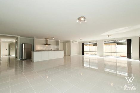 Property photo of 90 Sheffield Road Wattle Grove WA 6107