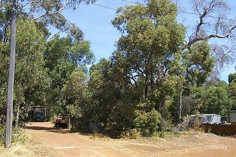 Property photo of 2 Waterloo Crescent Lesmurdie WA 6076