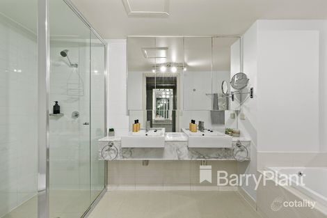 Property photo of 3406/100 Harbour Esplanade Docklands VIC 3008