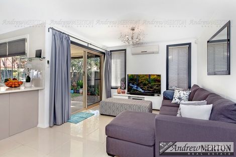 Property photo of 10 Wiseman Circuit Ropes Crossing NSW 2760