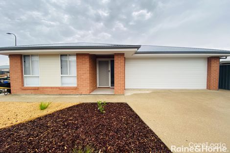 Property photo of 10 Esperance Drive Andrews Farm SA 5114