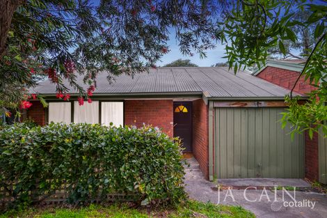 2/2-4 Oakpark Dr, Chadstone, VIC 3148