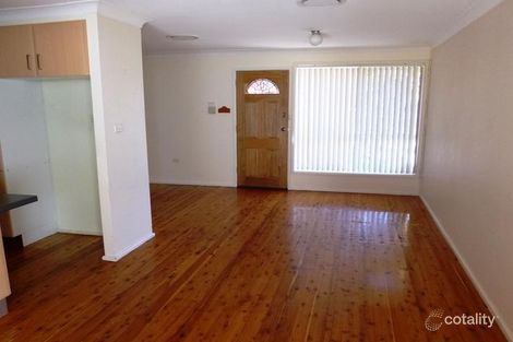 Property photo of 28 Durack Avenue Mount Warrigal NSW 2528