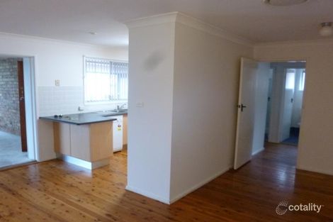 Property photo of 28 Durack Avenue Mount Warrigal NSW 2528