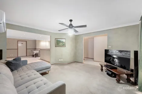 Property photo of 1 Dorcas Place Rosemeadow NSW 2560