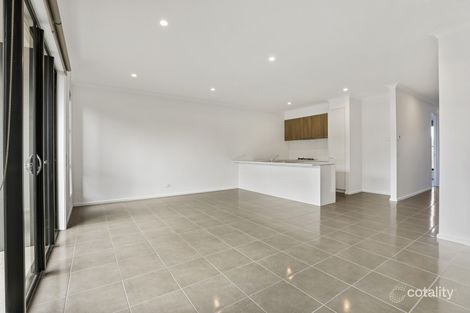 Property photo of 5 McComb Lane Cranbourne VIC 3977