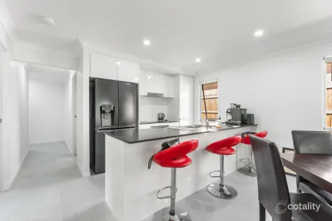 Property photo of 1 Niles Court Bahrs Scrub QLD 4207
